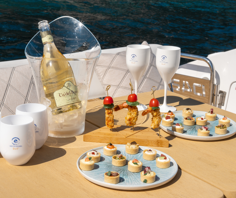 La Cantina del Grotta Azzurra Gourmet, dove ogni bottiglia ha una storia da raccontare